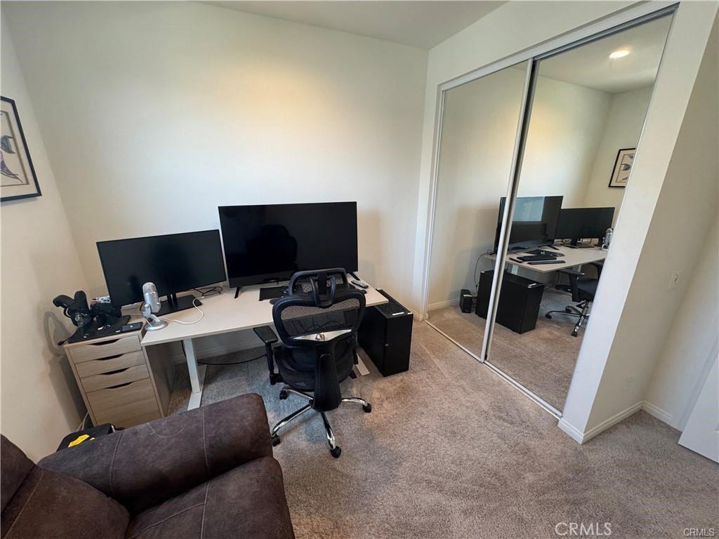 265 North Standard Avenue #265 - Photo 3 of 11