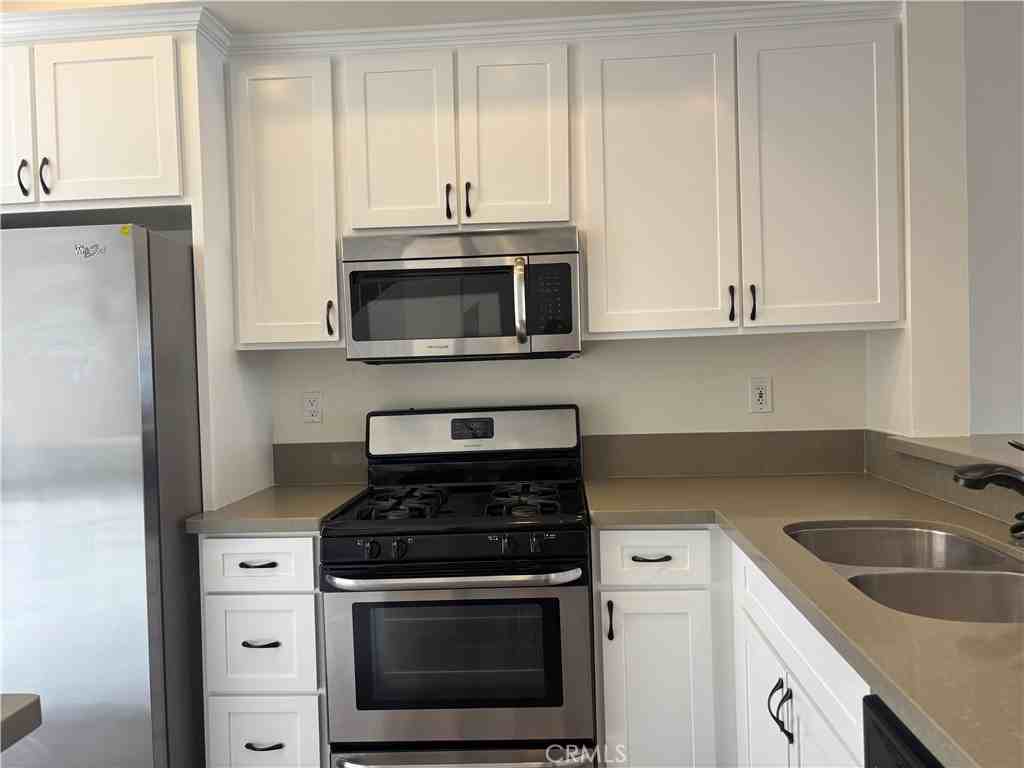 28102 Caldaro #28102 - Photo 4 of 20