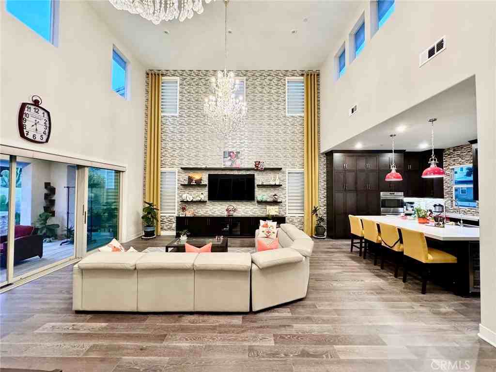 71 Cartwheel #71 - Photo 4 of 11