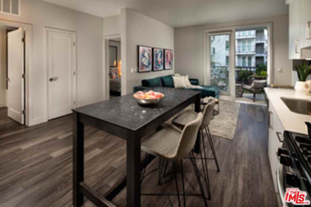 687 S Hobart Blvd #687-722 - Photo 2 of 21