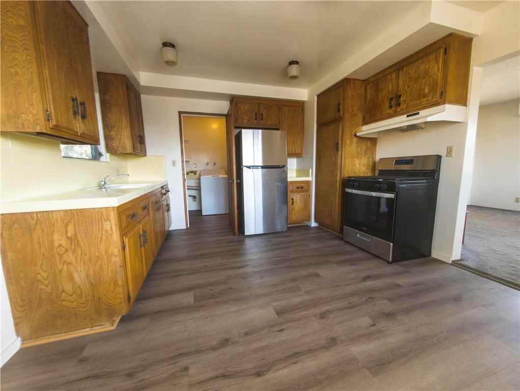 2745 Folsom Street #2745 - Photo 4 of 9