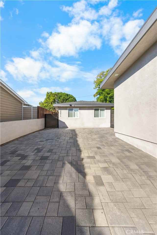 3061 1/2 Stevens St #3061 - Photo 5 of 18