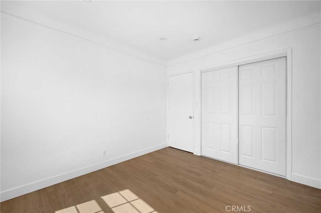 2930 Mayfield Avenue #2930 - Photo 4 of 29