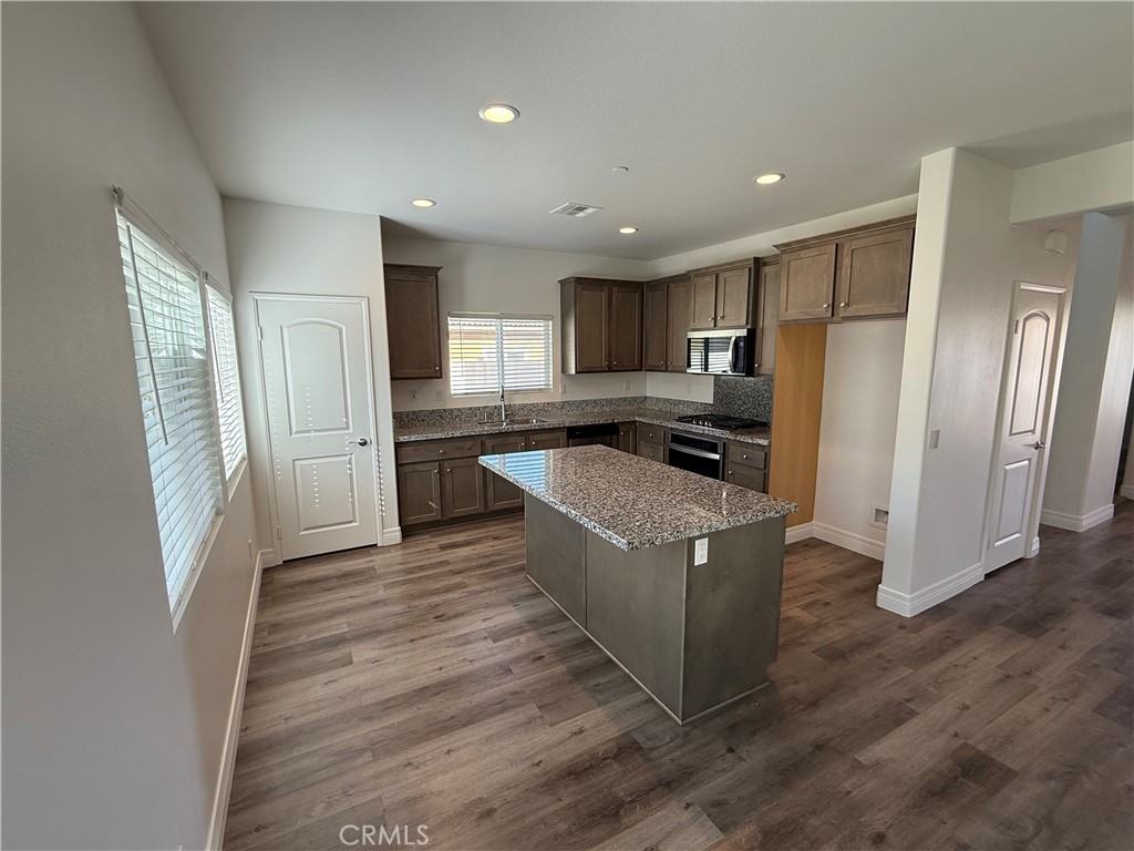 10630 Appaloosa Ave #10630 - Photo 3 of 11