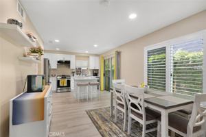 featured image of 2 Picadilly Court #2