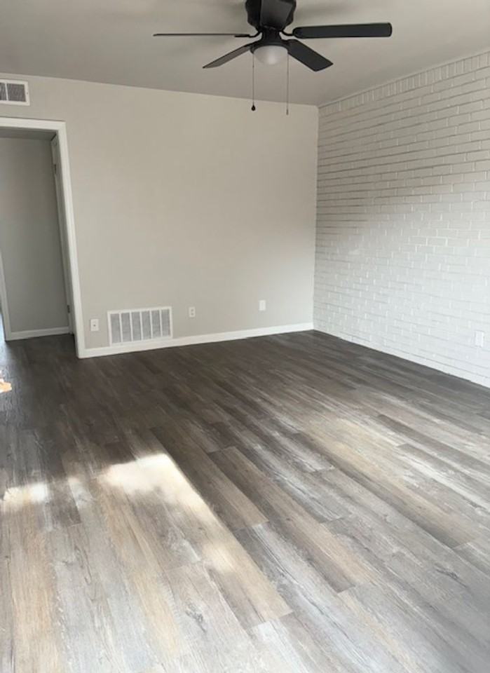 Fairway Apartments - Photo 6 of 36