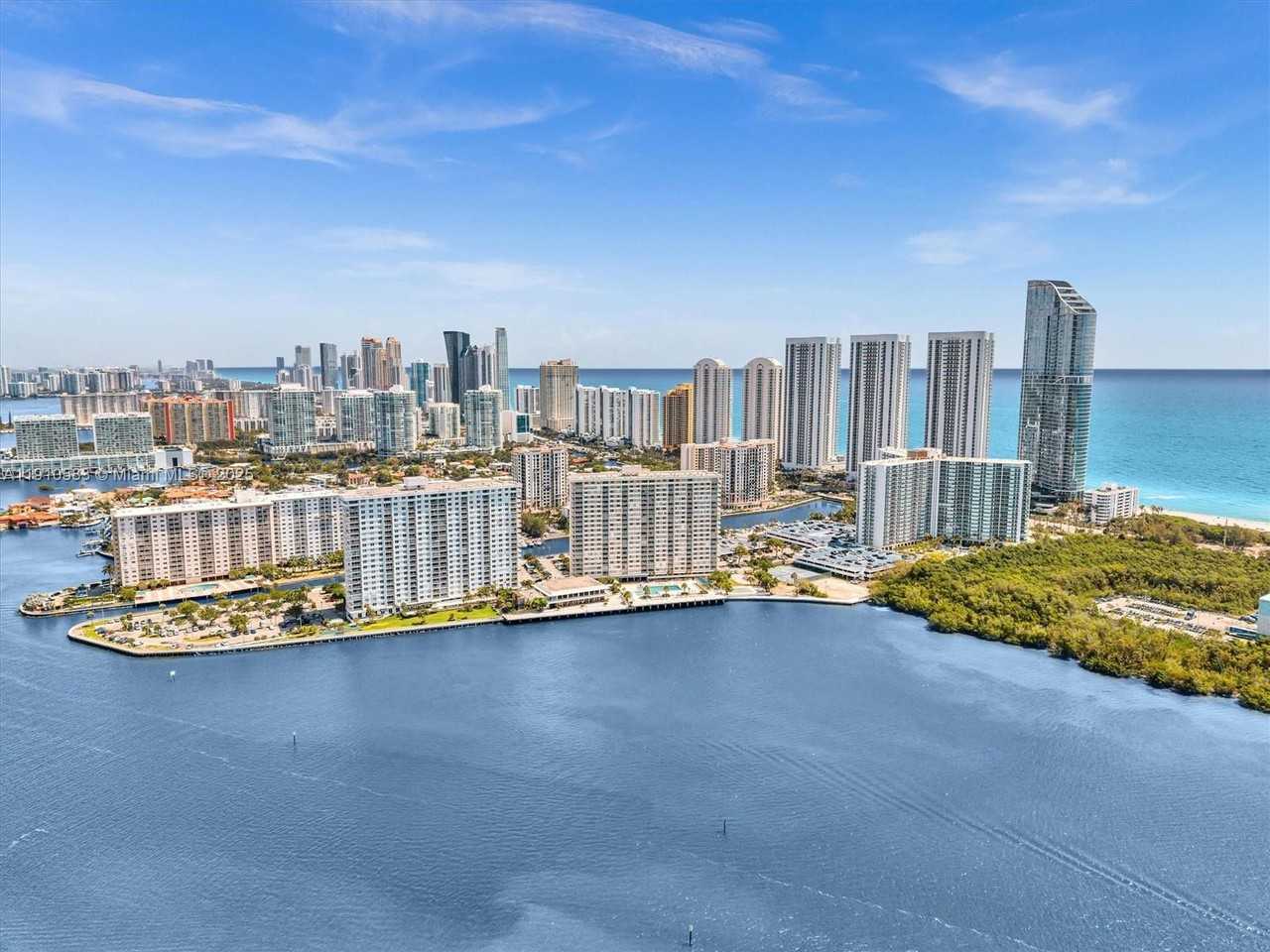 300 Bayview Dr #300-902 - Photo 6 of 50