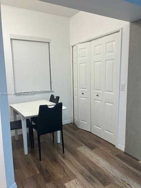 3235 Northeast 184th Street