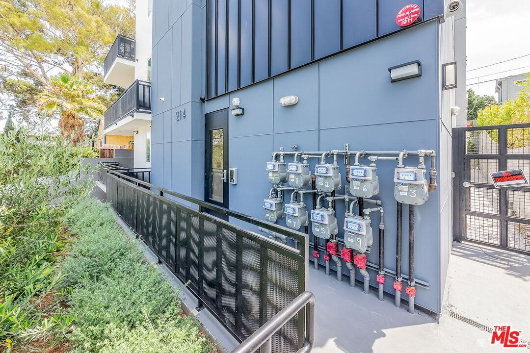 214 S Westmoreland Ave #214-5 - Photo 3 of 19