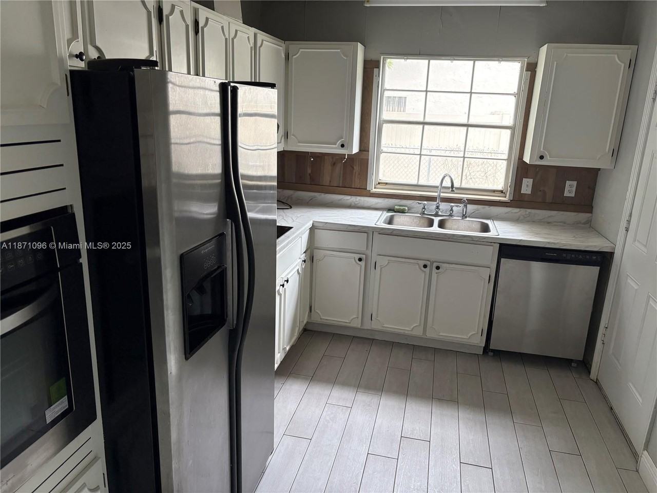 1606 Churchill Street #1606 - Photo 2 of 17