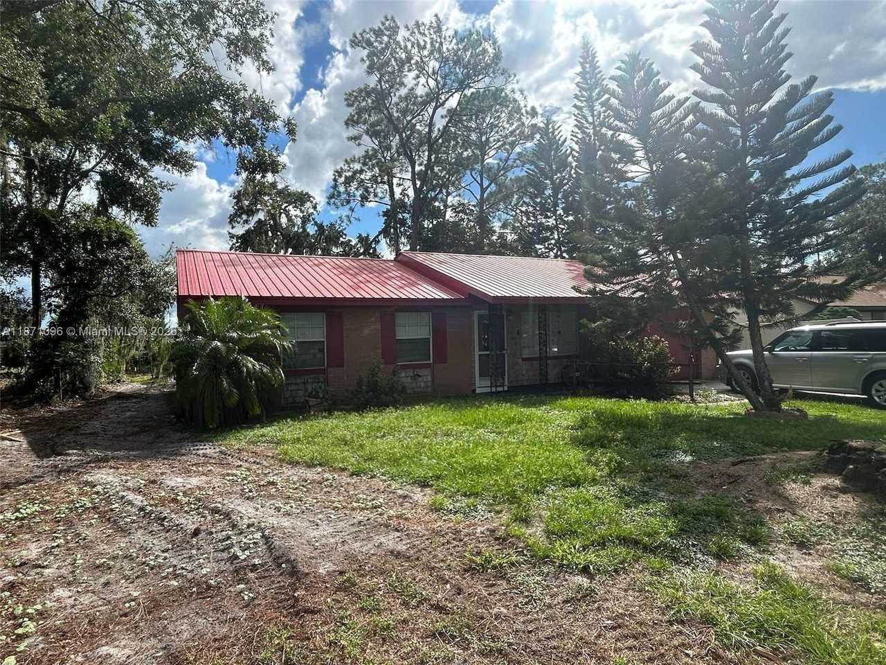 1606 Churchill Street #1606 - Photo 4 of 17