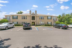 featured image of 57 Jardin De Mer Place #57-57