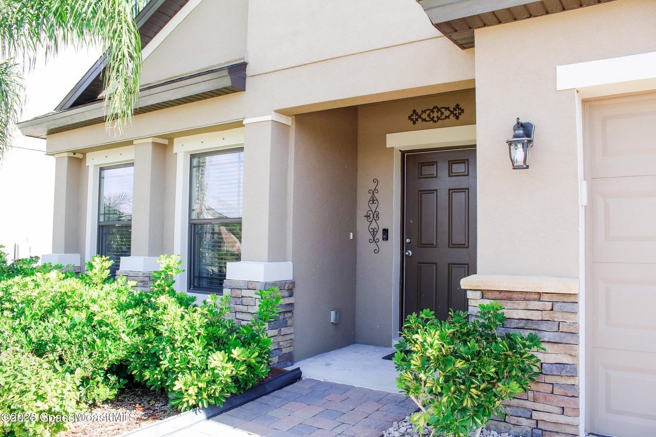 4100 Harvest Cir #4100 - Photo 4 of 19