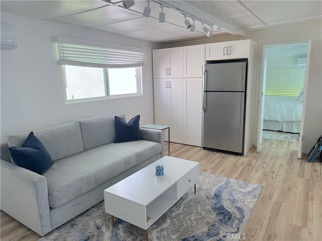 726 1/2 Esplanade #726 - Photo 7 of 26