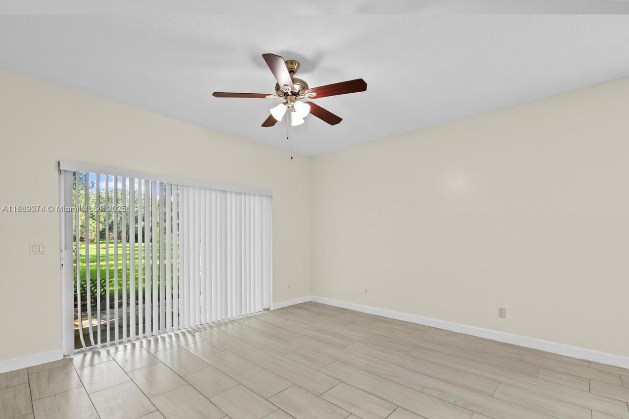 2700 Creekside Drive #2700-2700 - Photo 3 of 47