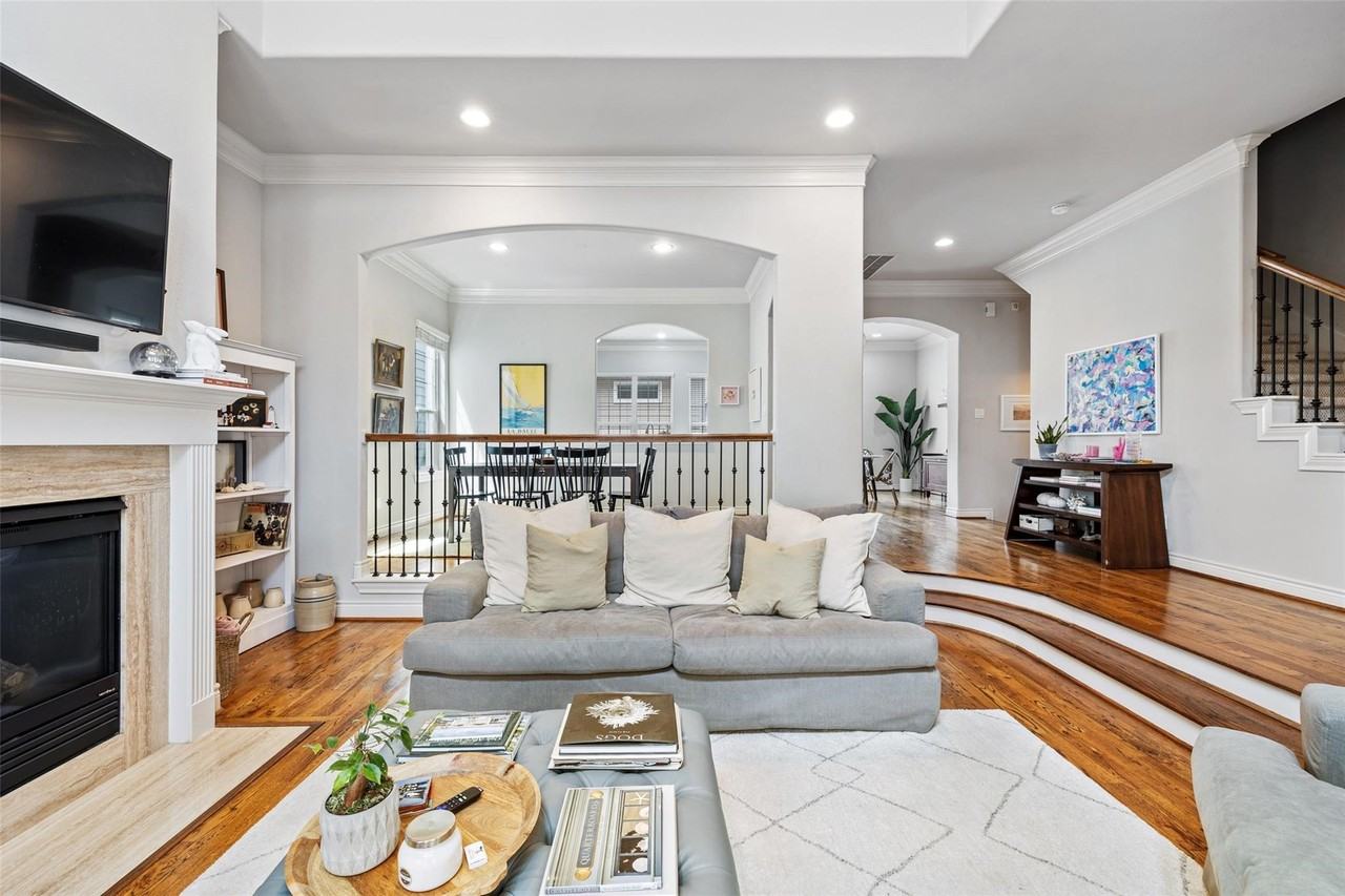 2712 Sherwin Street #2712 - Photo 7 of 18