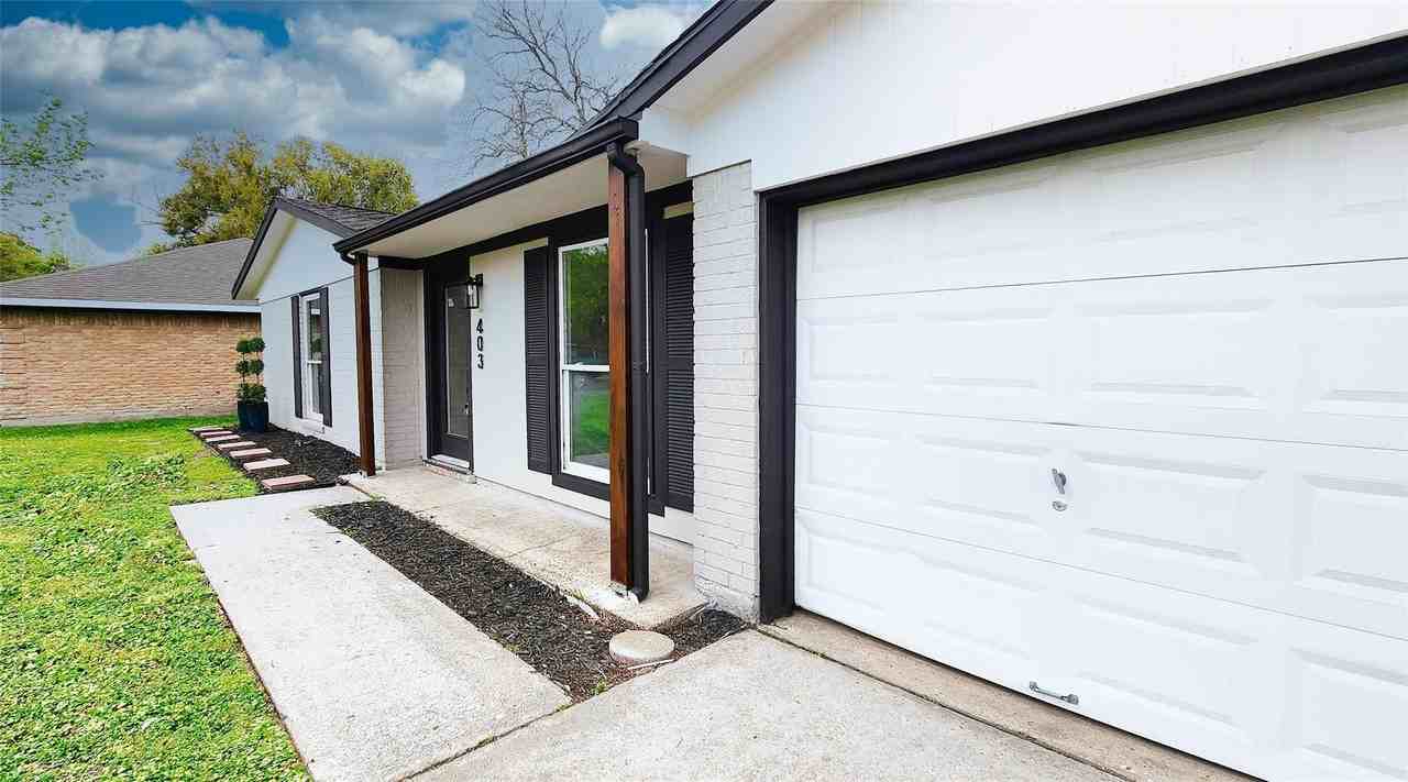 403 Vance St #403 - Photo 2 of 14