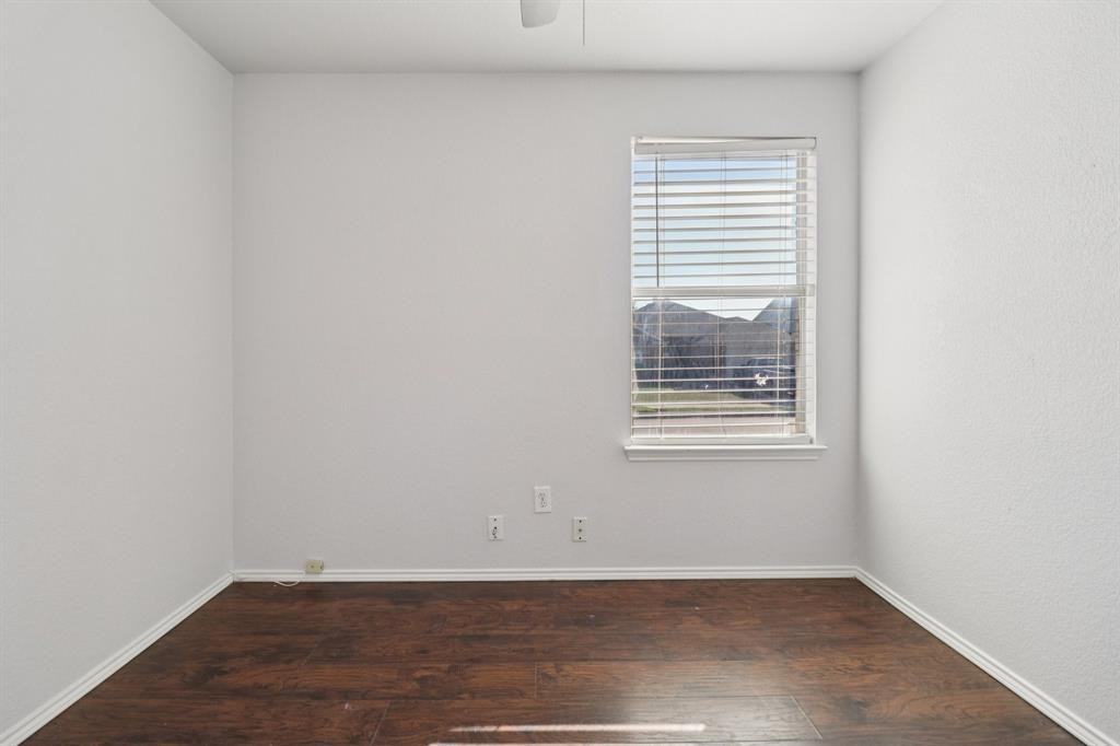 4937 Spur Ridge Ct #4937 - Photo 3 of 27