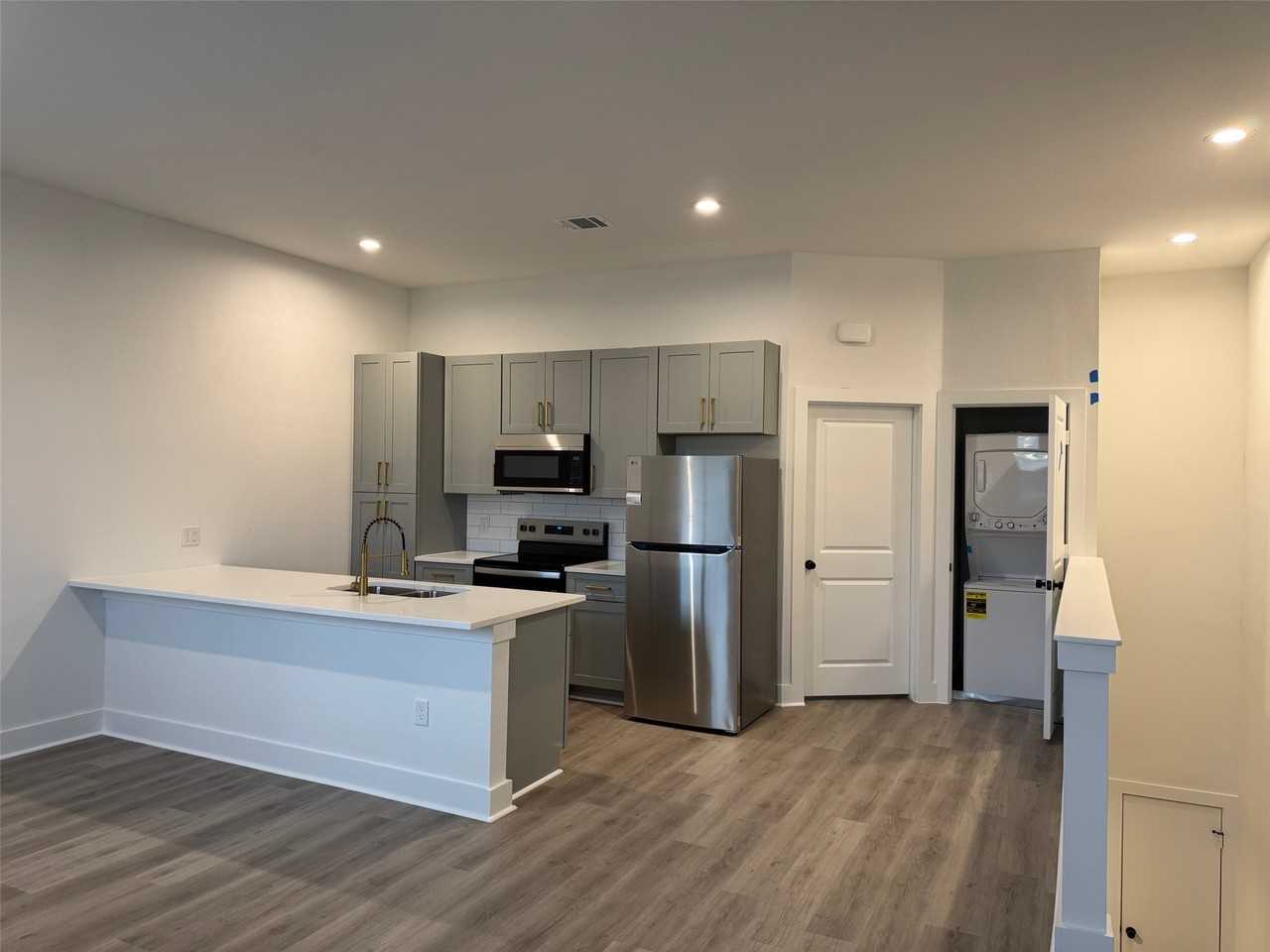 3214 Frying Pan Pl #3214B - Photo 7 of 13