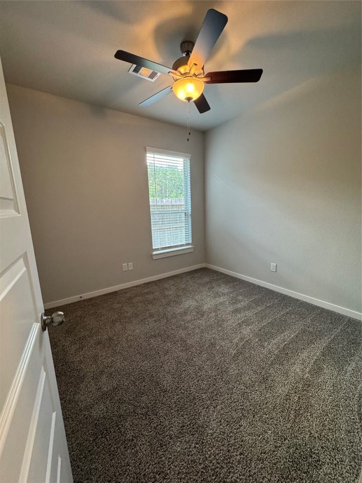 9906 Grosbeak Lane #9906 - Photo 3 of 30