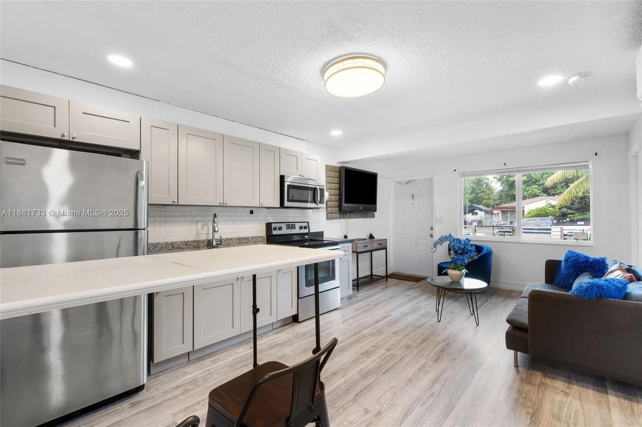 1850 Nw 92nd St #1850A - Photo 3 of 21