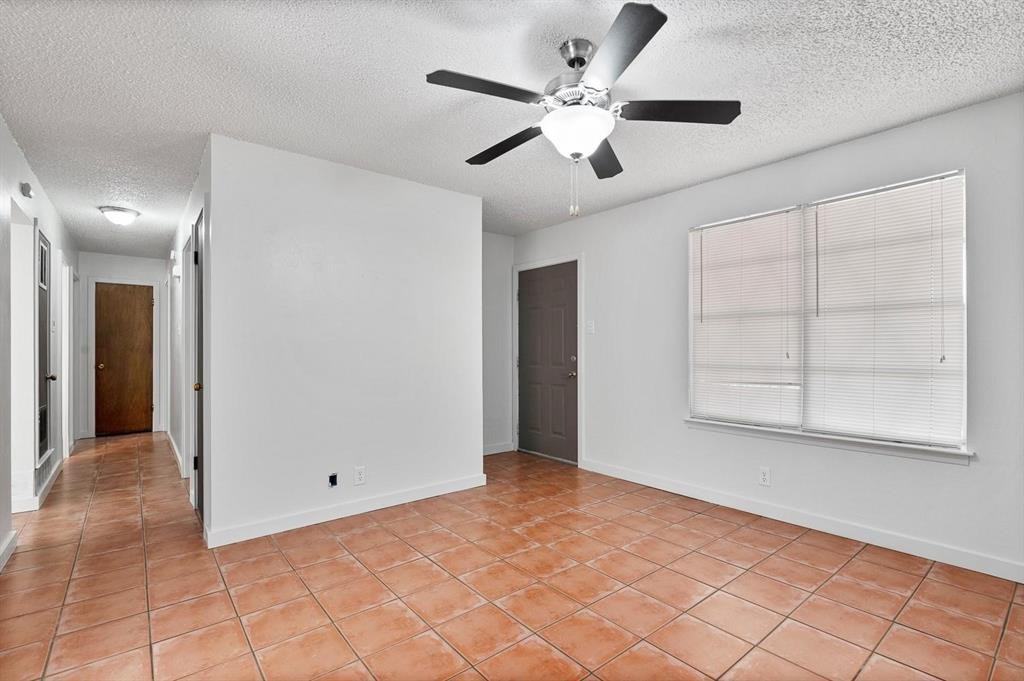 1424 Phillips St #1424 - Photo 4 of 24