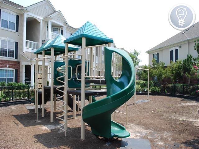 10809 Legacy Park Dr - Photo 3 of 10