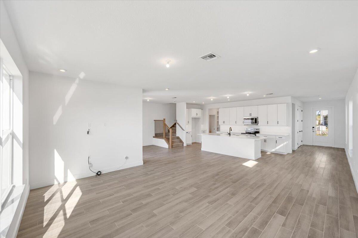 3516 NW Solange Ct #3516 - Photo 6 of 41