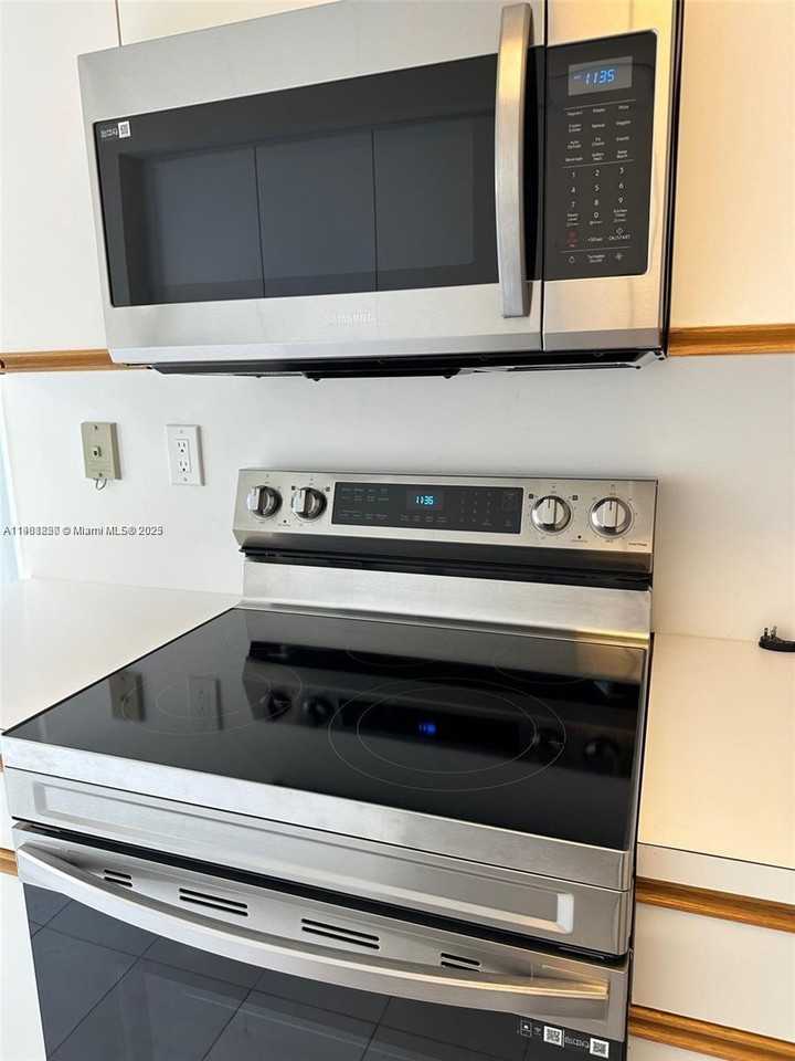 19101 Mystic Pointe Dr #19101-2008 - Photo 5 of 30