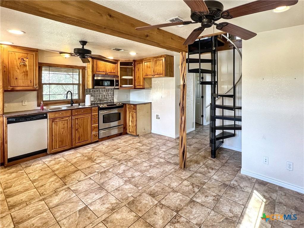 2090 E Us Highway 90 #2090 - Photo 6 of 11