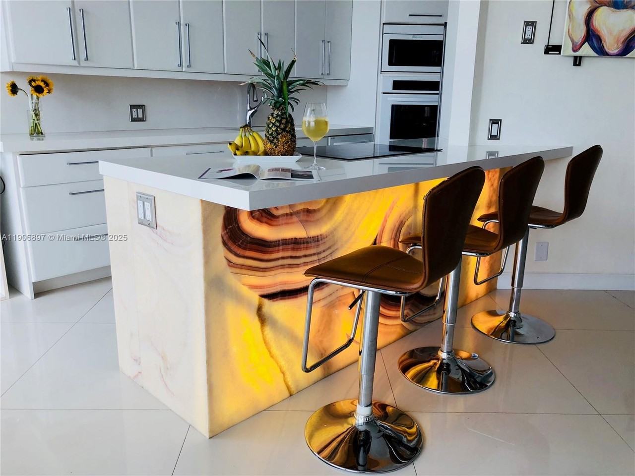 3610 Yacht Club Dr #3610-609 - Photo 4 of 27