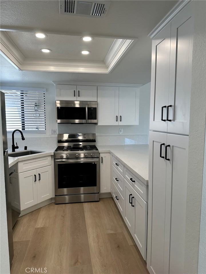28142 Mariposa #28142-154 - Photo 3 of 35