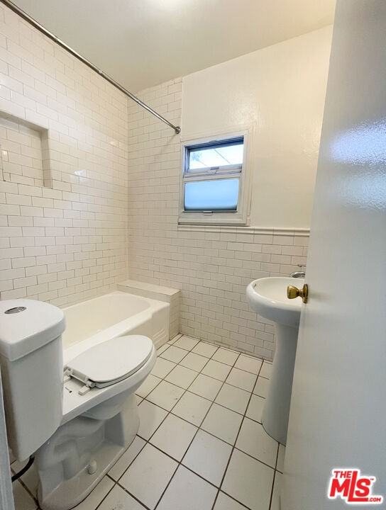 843 Huntley Dr #843 - Photo 5 of 7