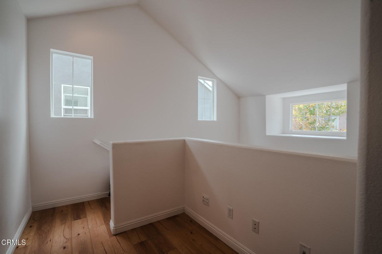 525 Shell Harbor Ln #525 - Photo 4 of 47