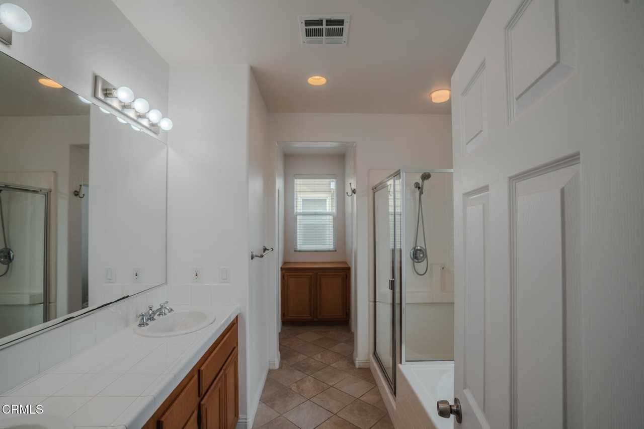 525 Shell Harbor Ln #525 - Photo 6 of 47