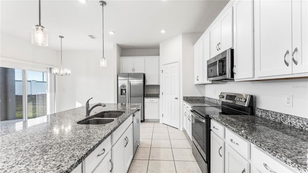 1092 Patriot Loop #1092 - Photo 2 of 30