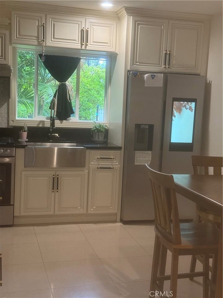 22972 Avenue San Luis #22972 - Photo 3 of 50