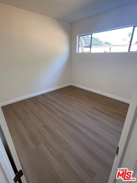 1919 West 36th Street #1919 - Photo 6 of 17