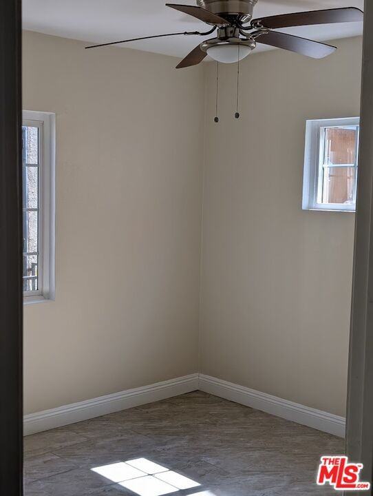 2509 East 109th Street #2509B - Photo 2 of 12