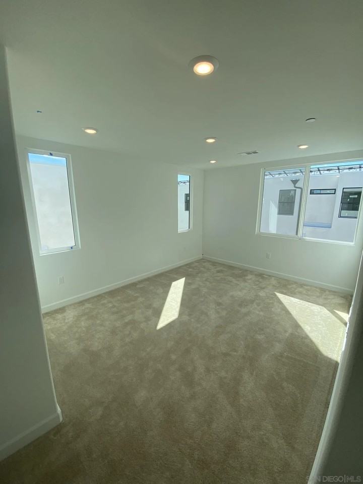 2301 Acara Cir - Photo 6 of 9