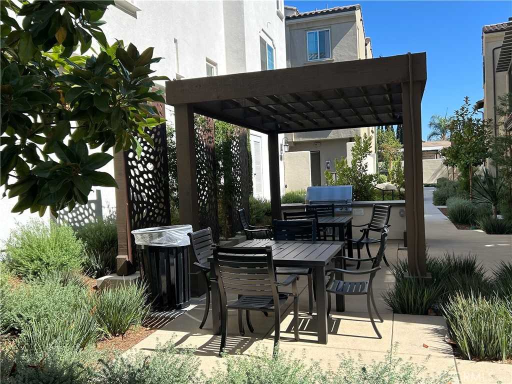 664 Panorama Ln #664 - Photo 5 of 12