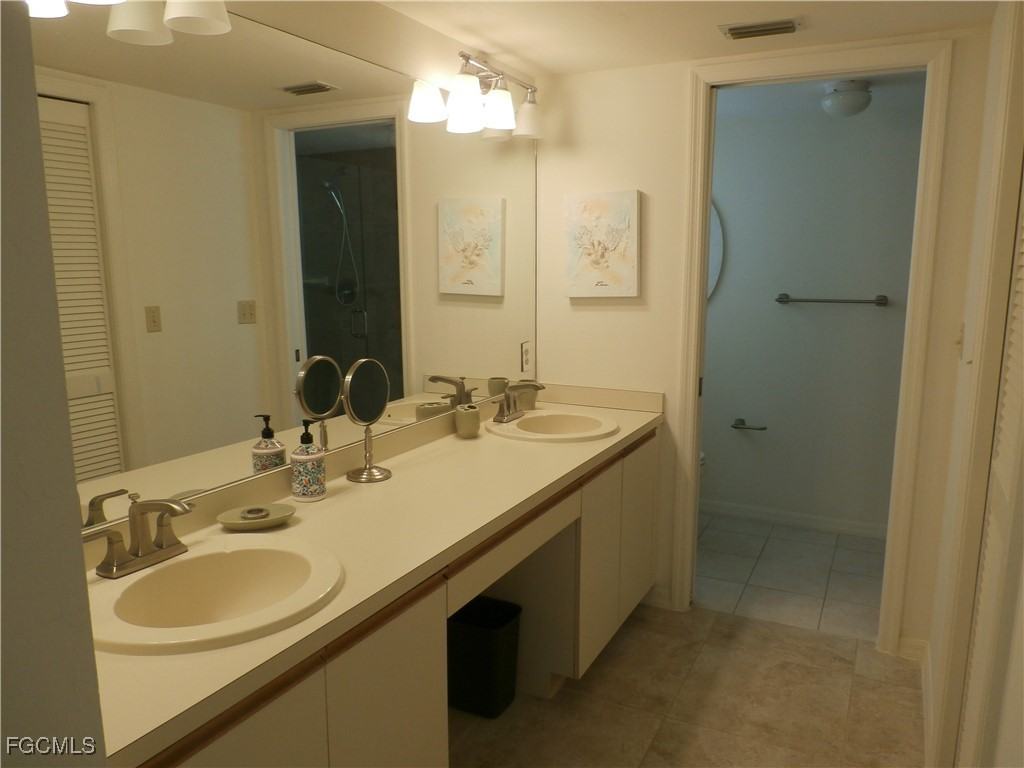 16500 Kelly Cove Dr #16500-2880 - Photo 3 of 25