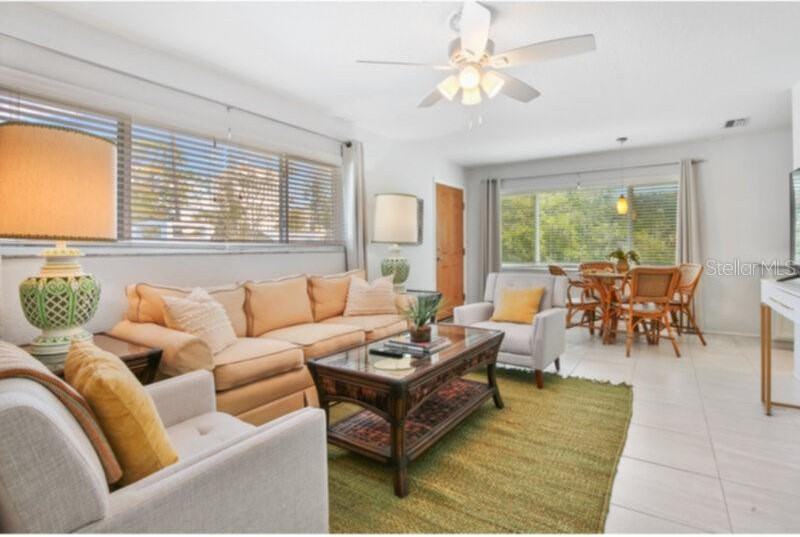 422 Julia Pl #422C - Photo 2 of 19