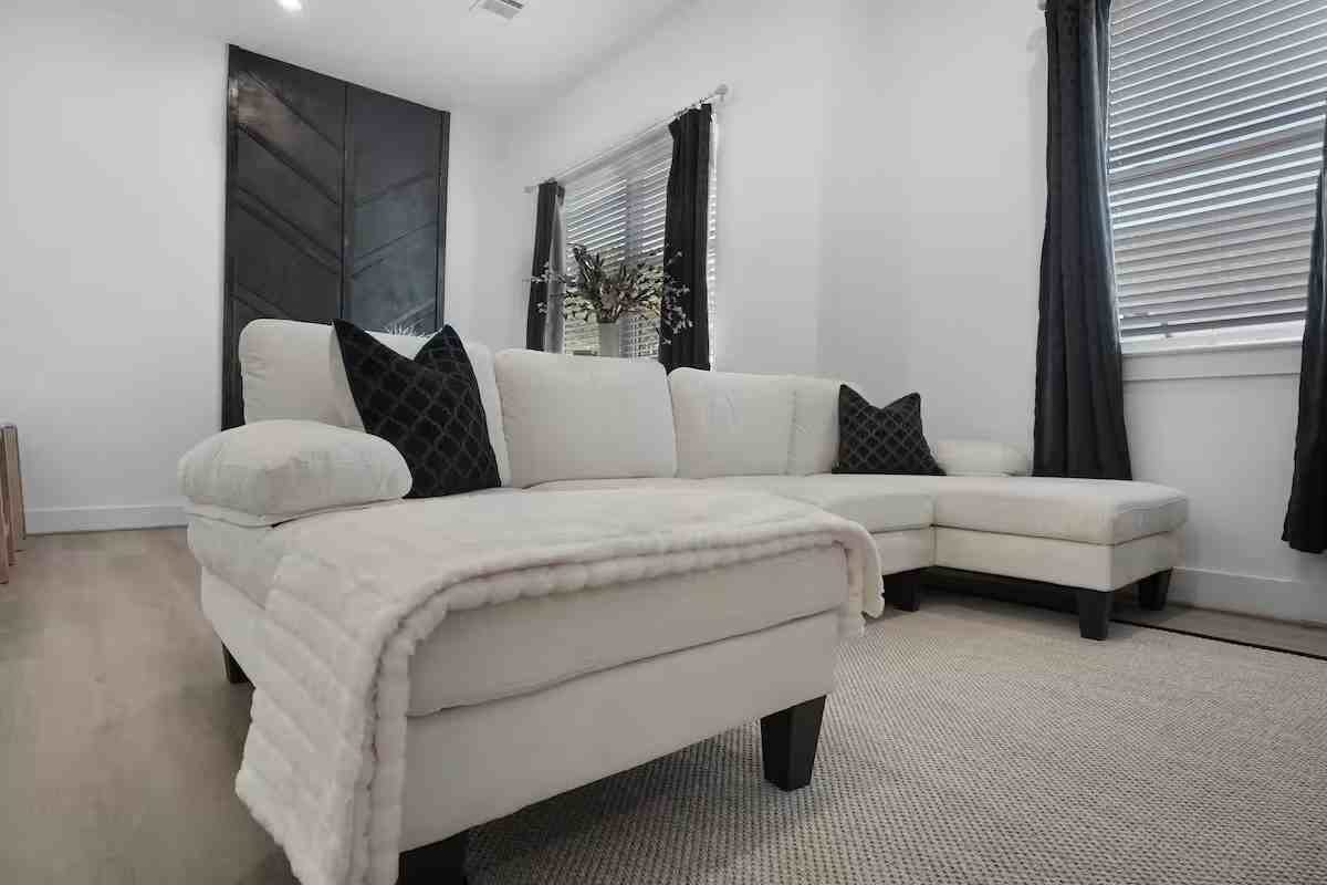 4615 Indie Heights Ln #4615 - Photo 5 of 18