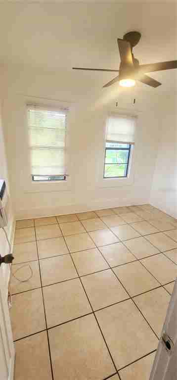 301 Avenue B Se #301-4 - Photo 2 of 16