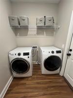 featured image of 4930 SE 10th Pl #4930