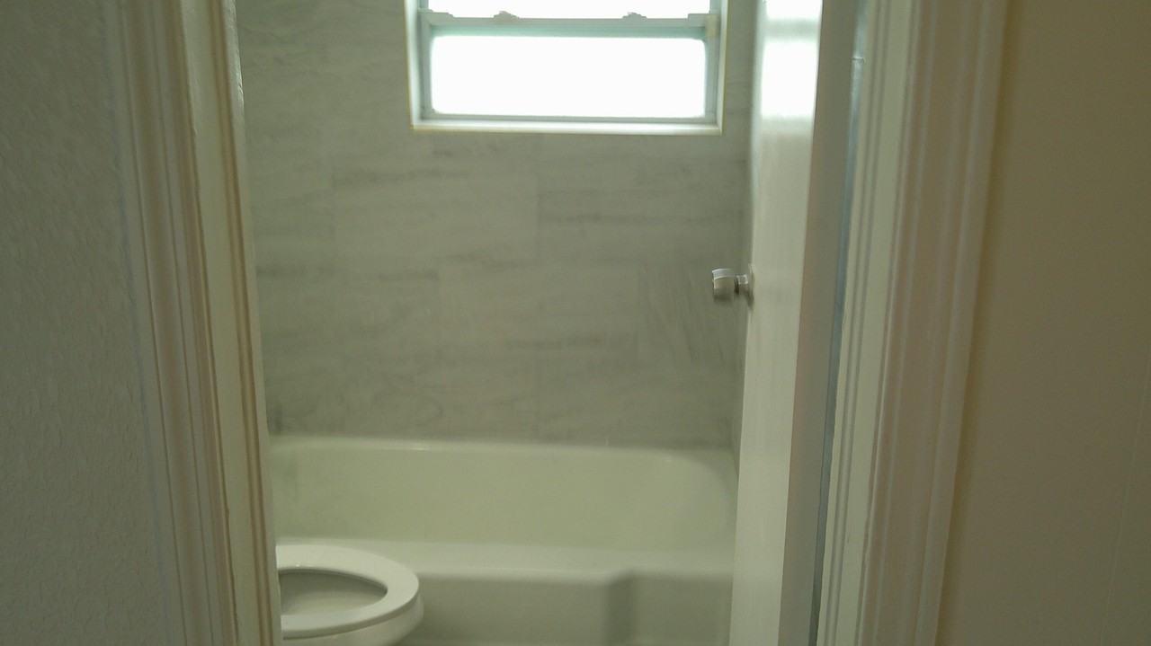 900 W 9th St #900 - Photo 6 of 29