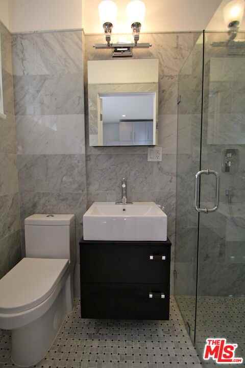 838 Hilldale Ave #8381-4 - Photo 4 of 5