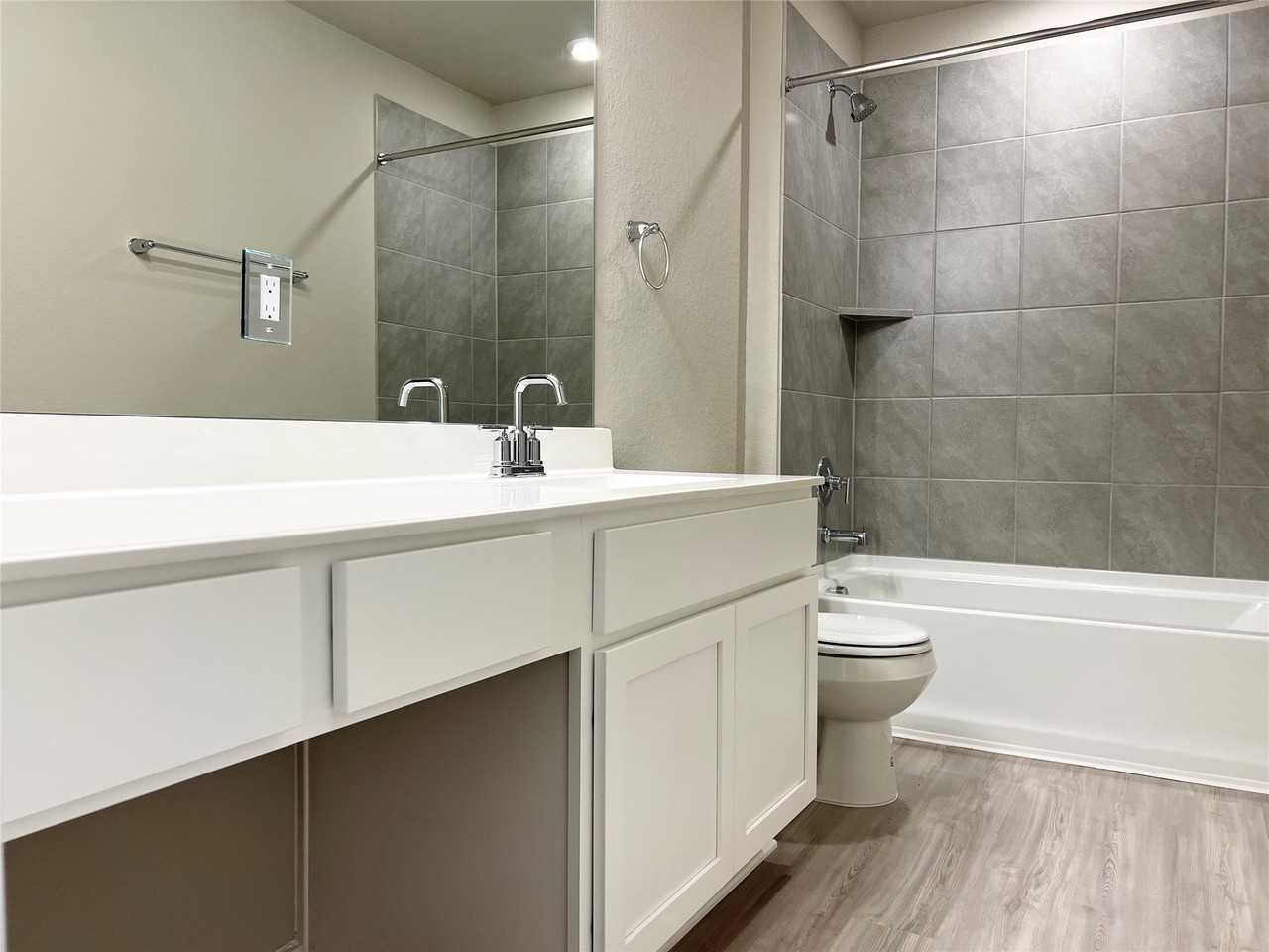 22073 Juniper Crossing Dr #22073 - Photo 5 of 27