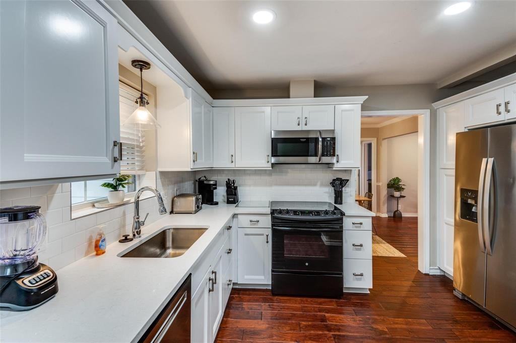 6618 Kenwell St #6618 - Photo 2 of 11
